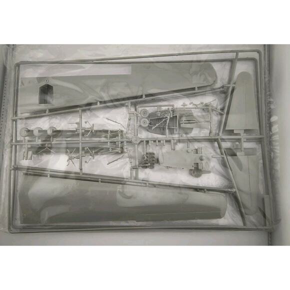 Vintage Academy Minicraft Boeing B-29A Super Fortress 1/72 Sealed Model Kit 2111 - Picture 7 of 11